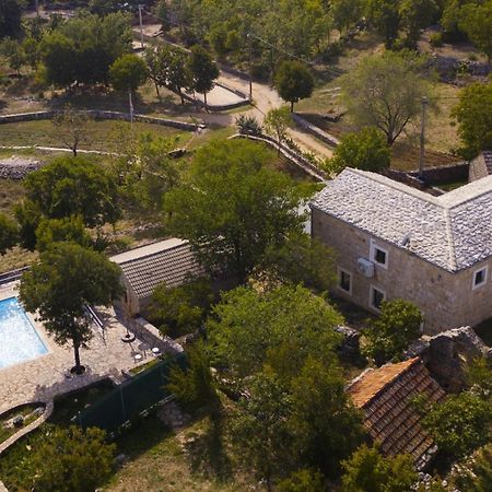 Villa Ognjistar In The Hinterland Of Makarska Riviera Zmijavci Exterior foto