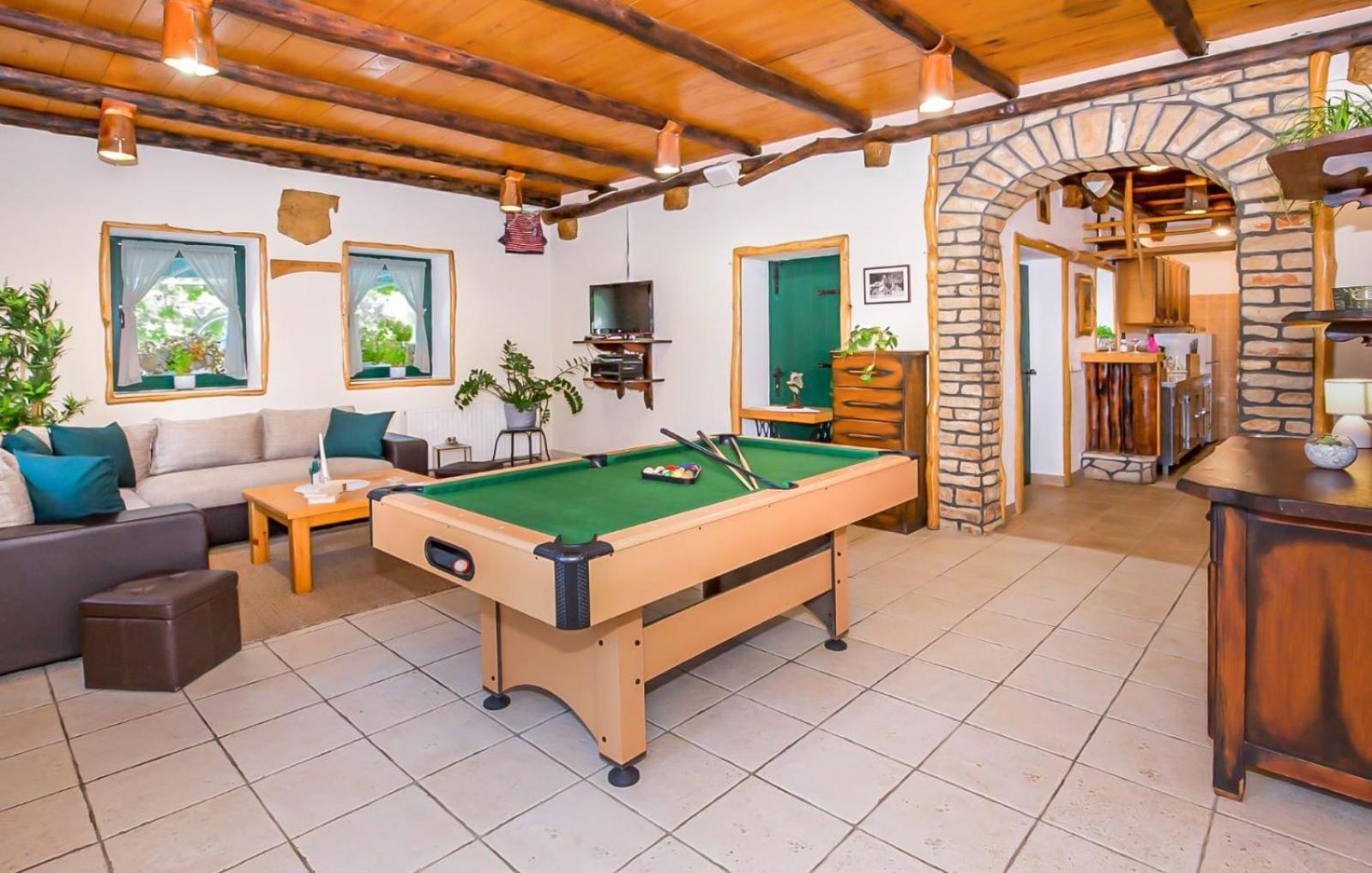 Villa Ognjistar In The Hinterland Of Makarska Riviera Zmijavci Exterior foto